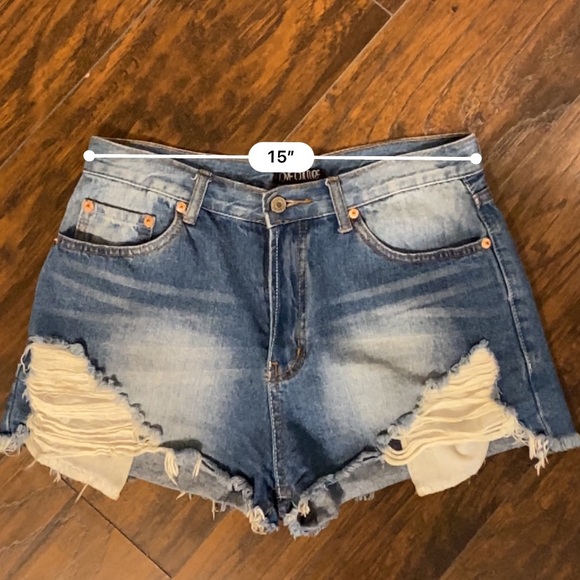 🌵 Cute High Rise Shorts 🌵 - Picture 9 of 10